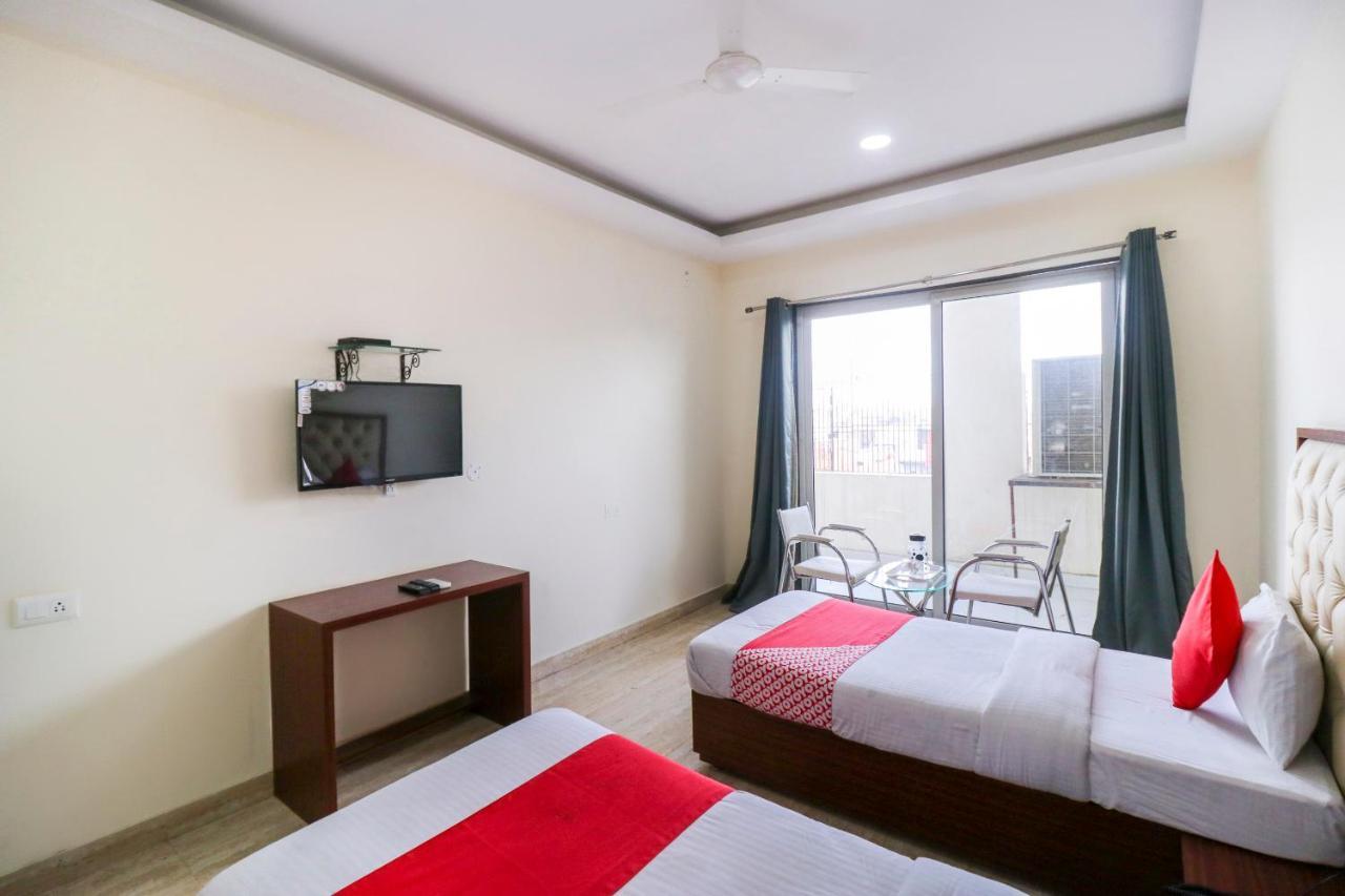 Oyo Flagship 69860 Mastana Palace Hotel Varanasi Eksteriør billede