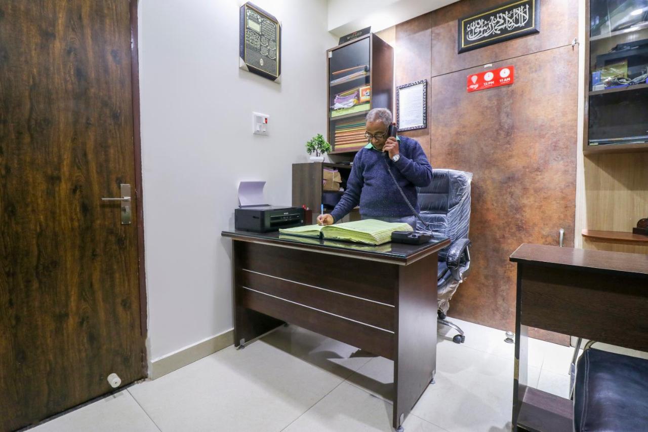Oyo Flagship 69860 Mastana Palace Hotel Varanasi Eksteriør billede