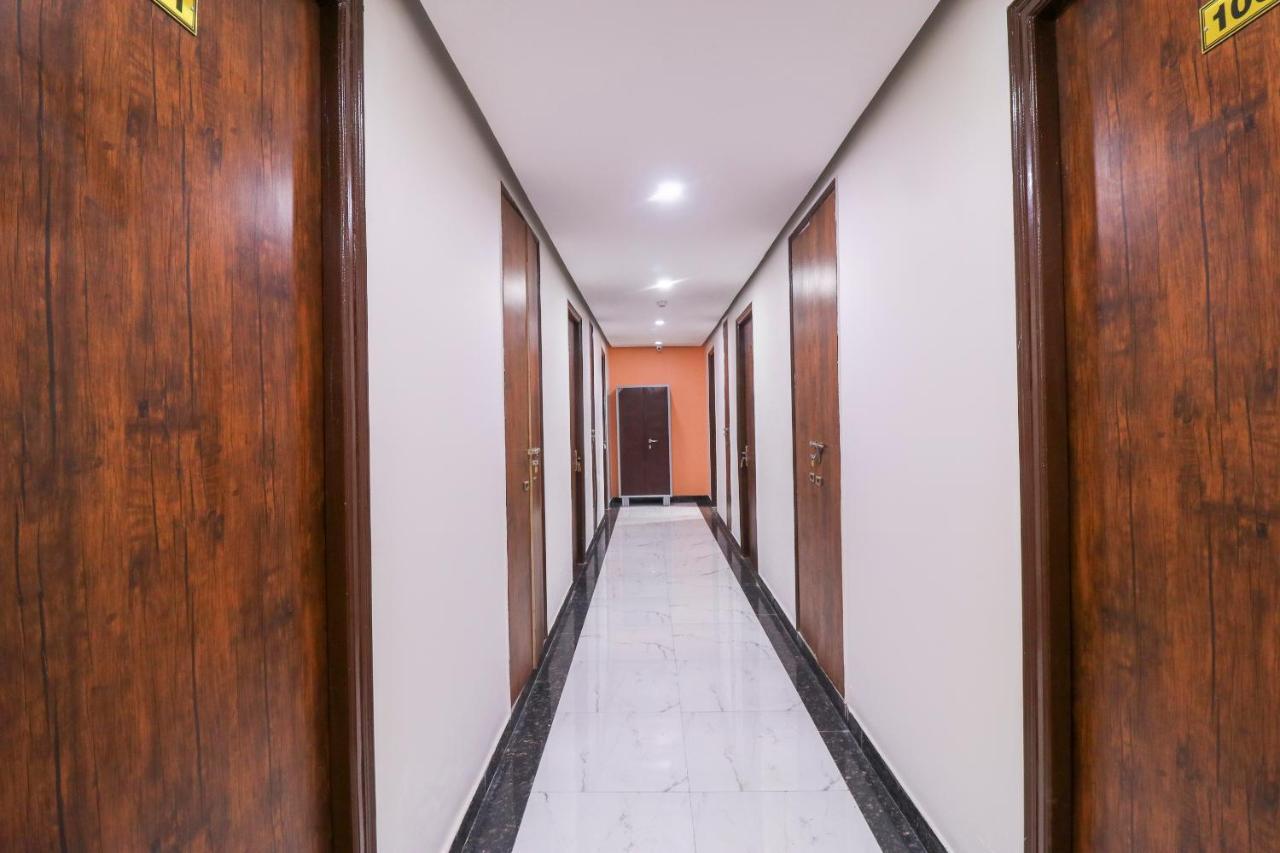 Oyo Flagship 69860 Mastana Palace Hotel Varanasi Eksteriør billede